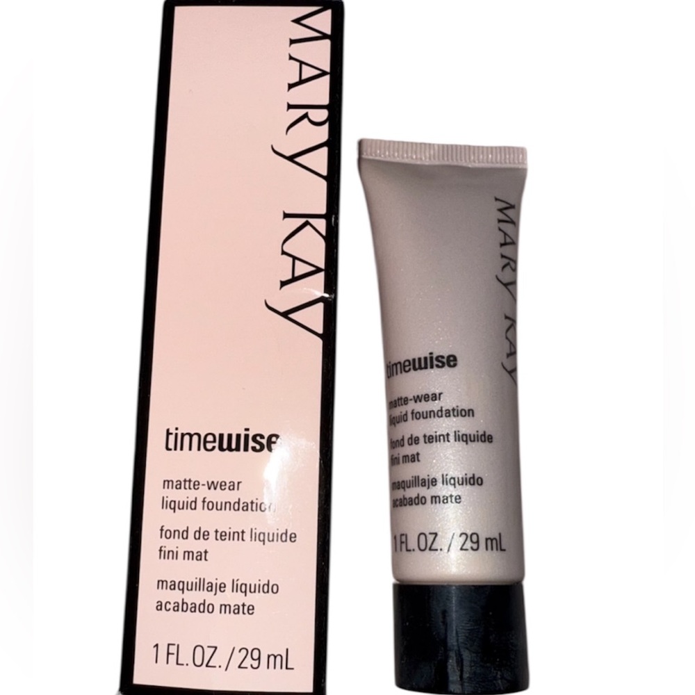 NWT’s IVORY 1 Shade - Mary Kay Timewise Matte-Wear Liquid Foundation
